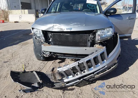 2016 Jeep Compass Sport z USA, uszkodzony, nr VIN 1C4NJDBB4GD756023